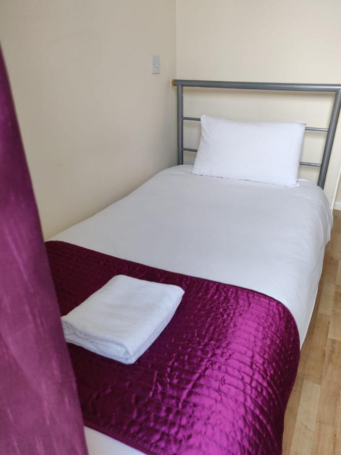Kings Cross Hotel Лондон Екстериор снимка
