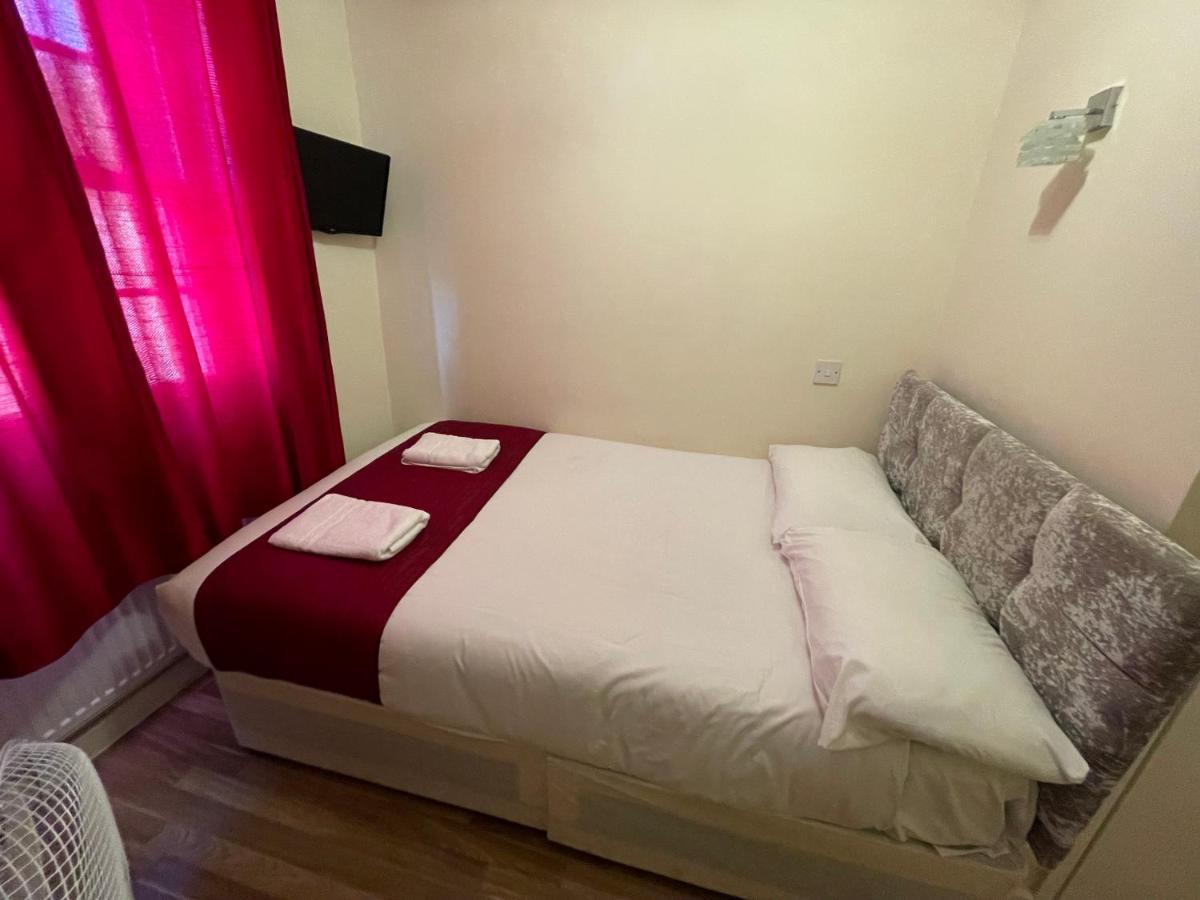 Kings Cross Hotel Лондон Екстериор снимка