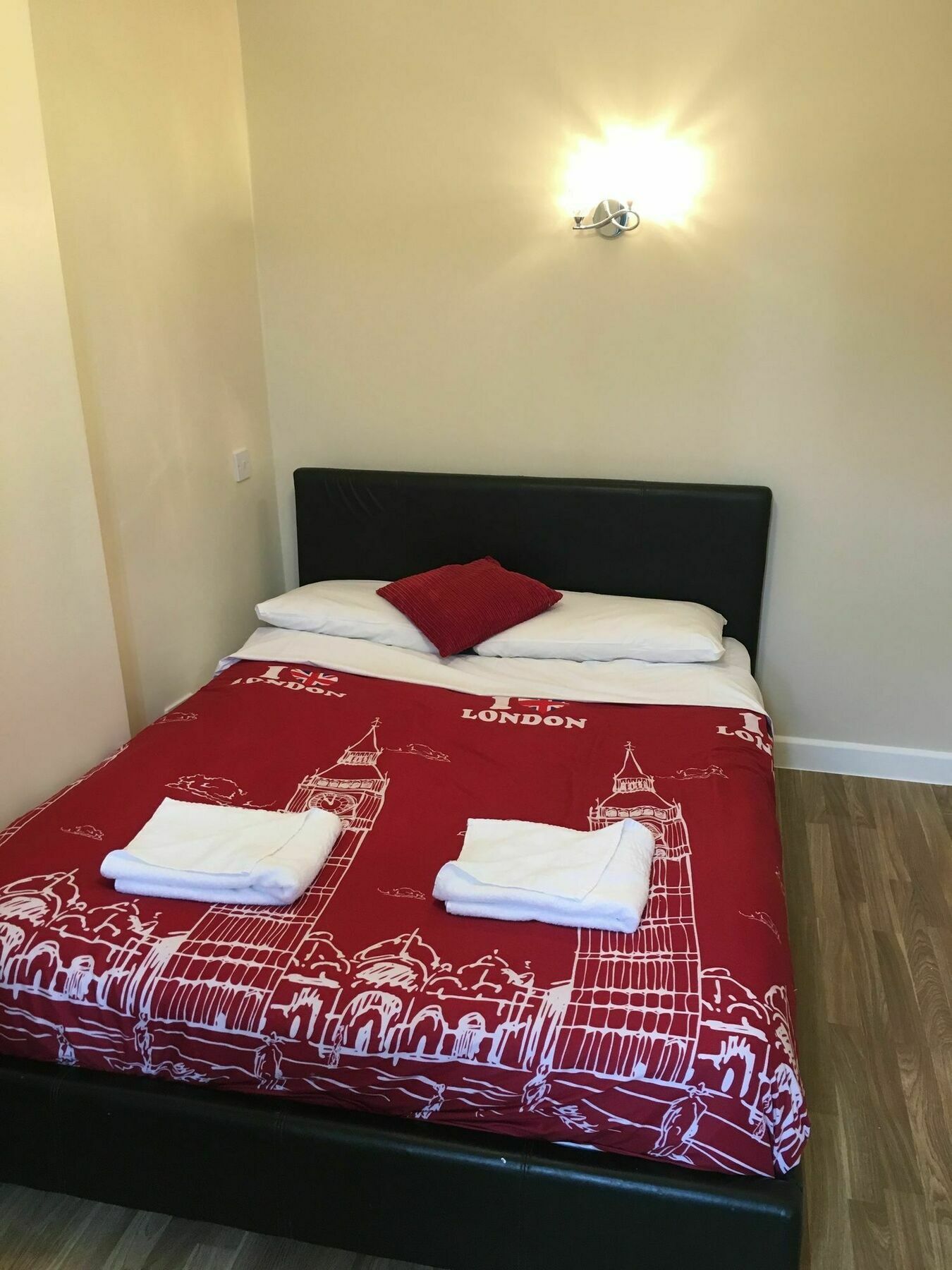 Kings Cross Hotel Лондон Екстериор снимка