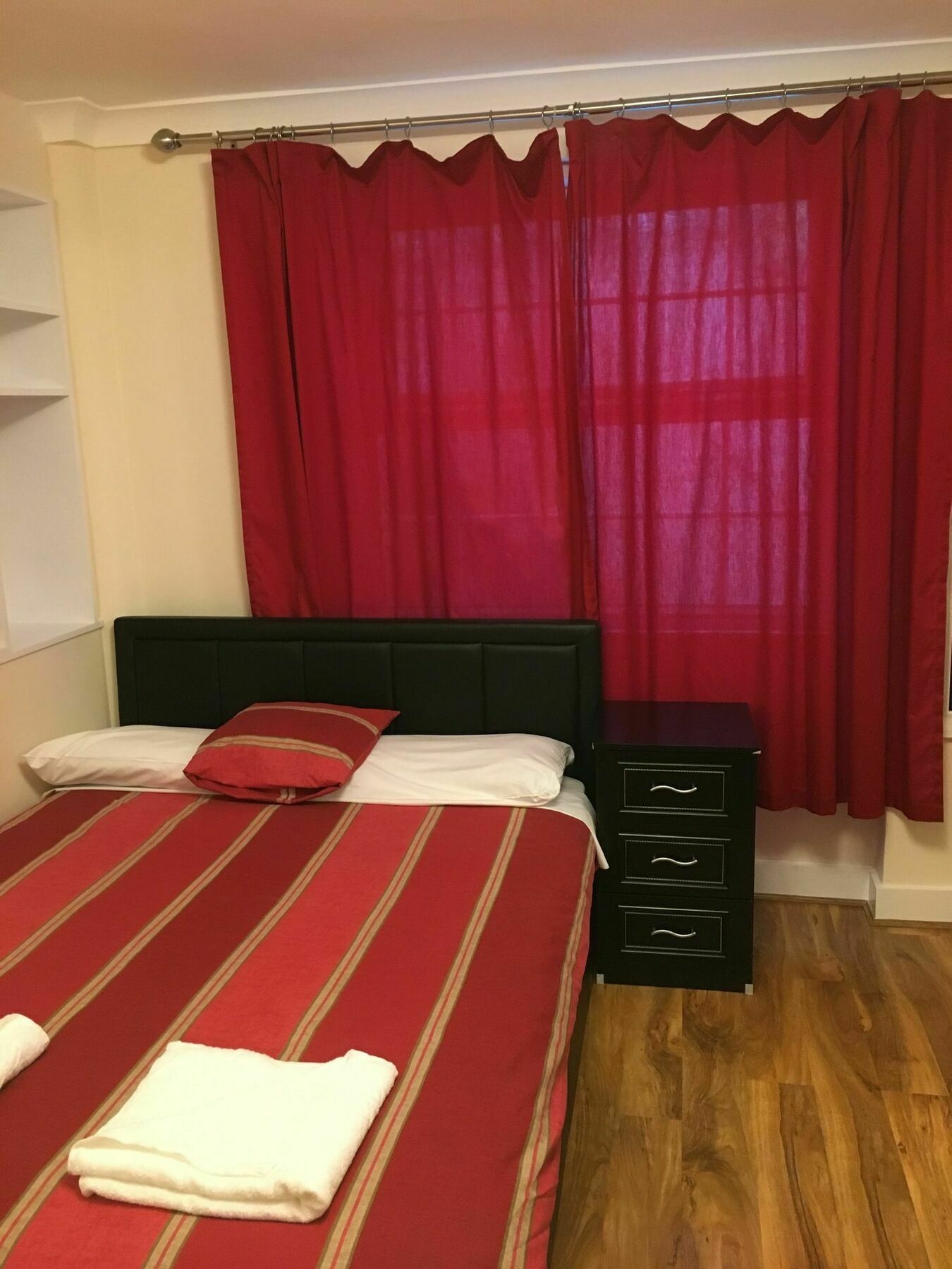 Kings Cross Hotel Лондон Екстериор снимка
